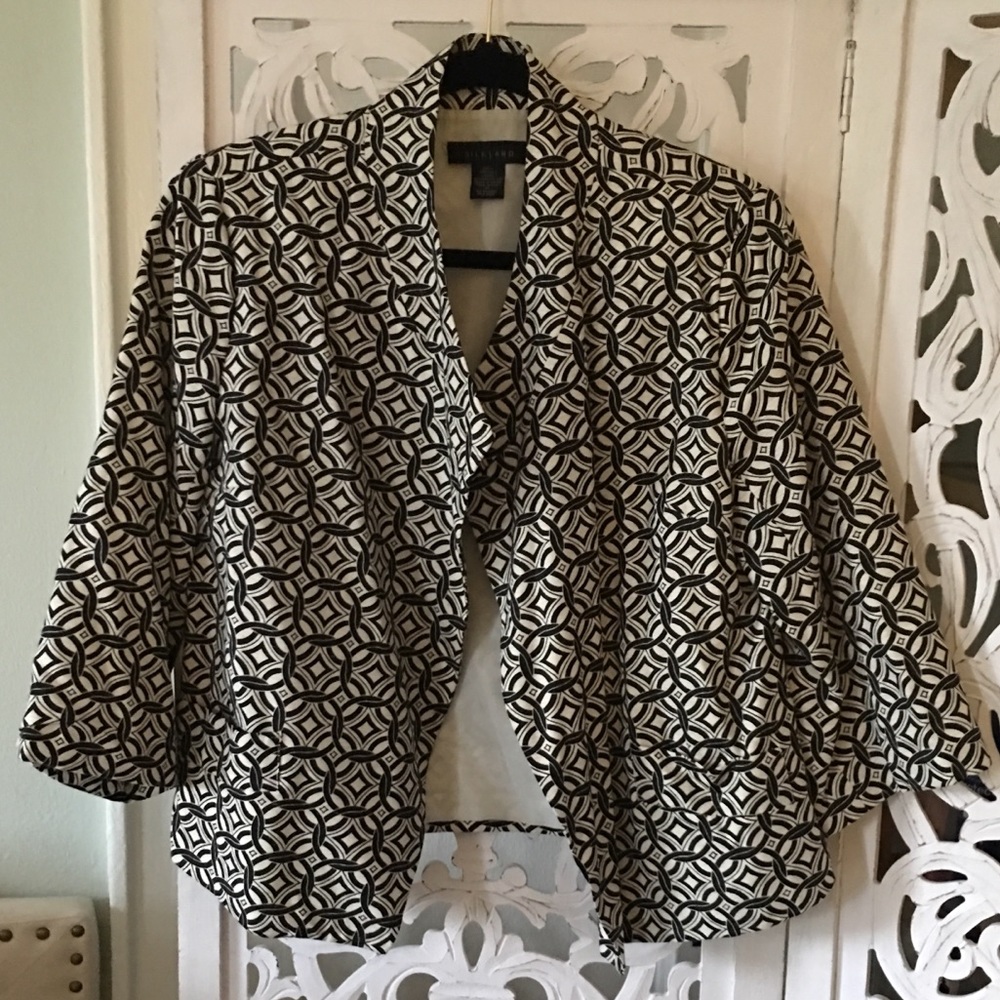 Silk land Asian style black white circle jacket